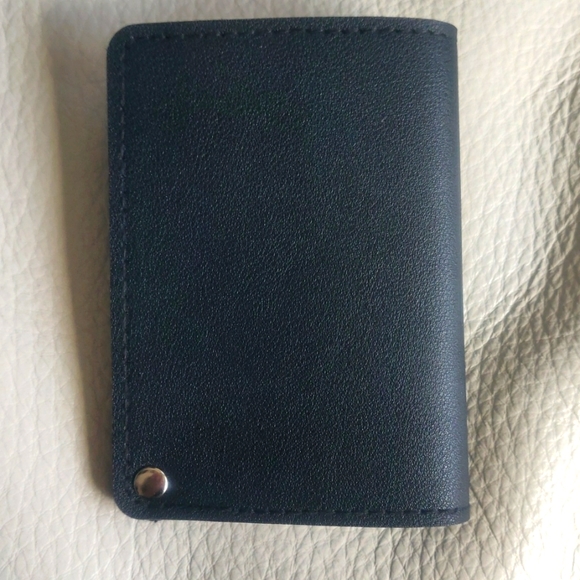 'Orca' Indigenous Design by Douglas Horne Manicure Set - Picture 3 of 6